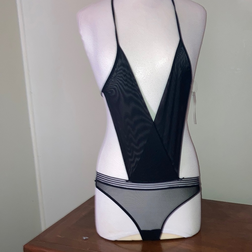 Woman’s NWT lingerie size large